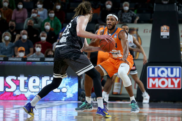 杨瀚森等话 杨瀚森等话