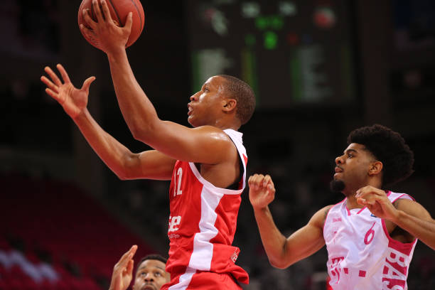 能在冬窗完 能在冬窗完